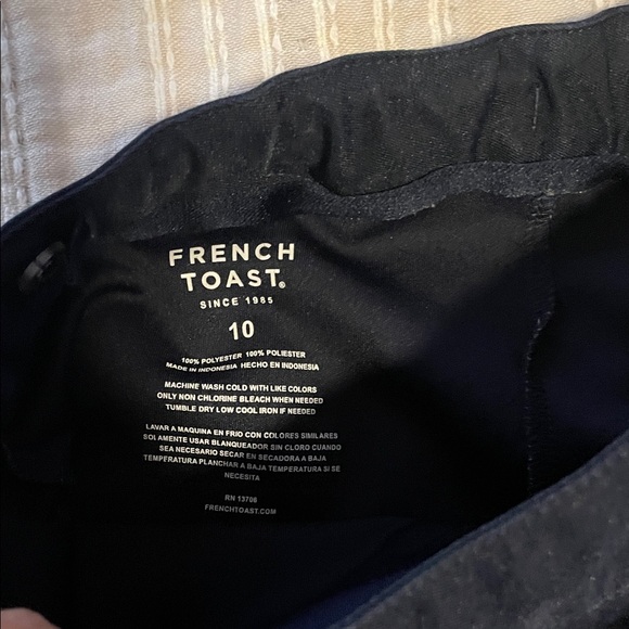 10/12 school uniform bundle. 5 items for $10 - Picture 4 of 9